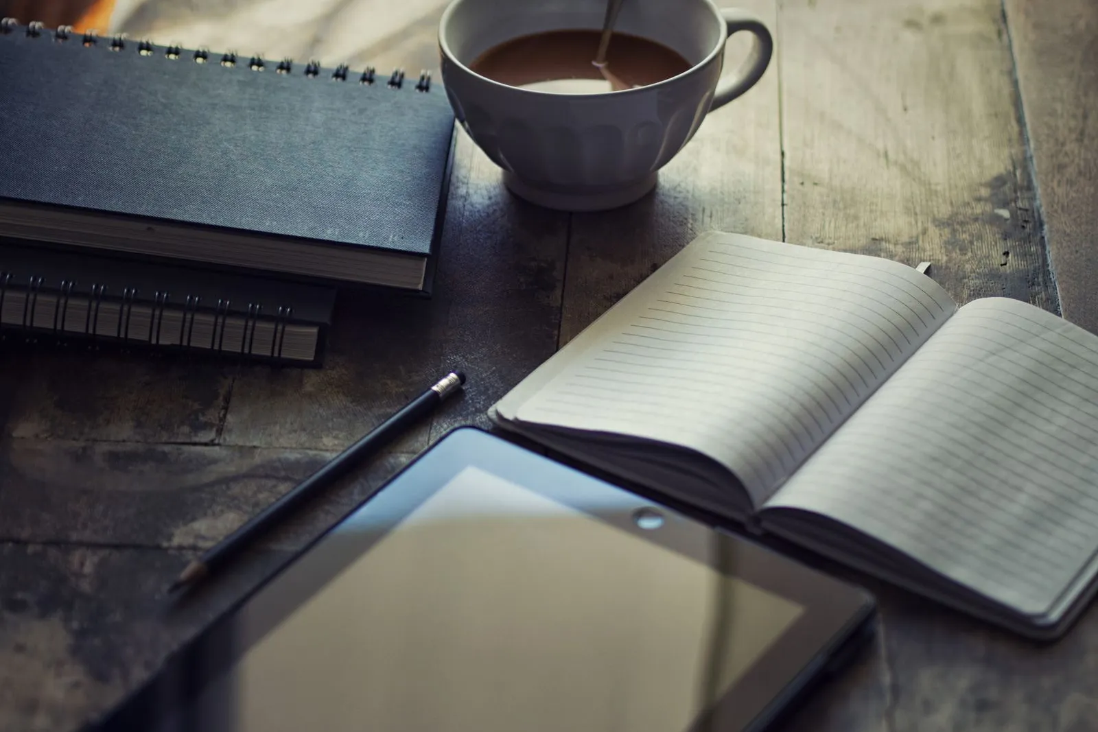 Qualified Expository Writing tutors - expert instructor supporting student success