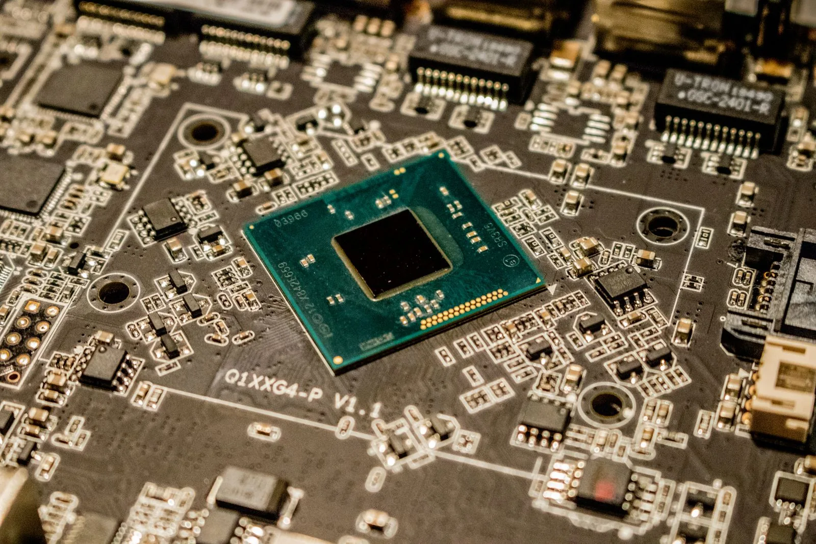 What Java programming covers - the processors and systems Java runs on
