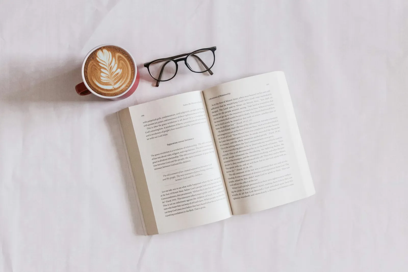Qualified Writing tutors - expert instructor supporting student success